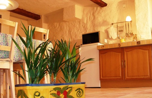 Chateaudouble House | Holiday home for 4 people, close to Cannes and Frejus / St. Raphael.