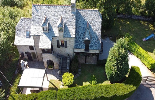 Muret-le-Chateau House | Holiday Home in Muret near Château Colombier