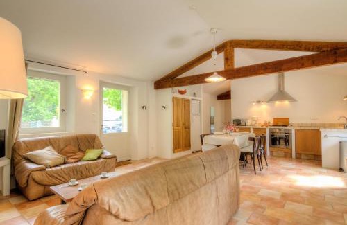 Bonnieux House | Holiday Home Gite Curel by Interhome