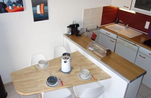 Le Barcares House | Holiday Home Hameau des Tamarins-1 by Interhome