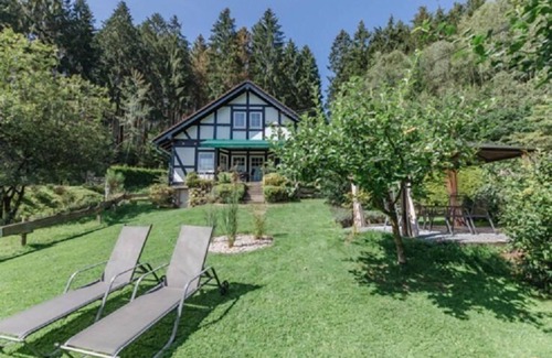 Eslohe House | Holiday home Haus Felsberg