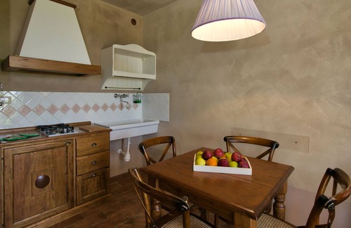 Braccagni House | Holiday Home in Braccagni with Wellness & Golf