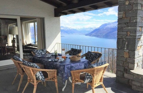 Brissago House | Holiday home in Brissago with swimming pool