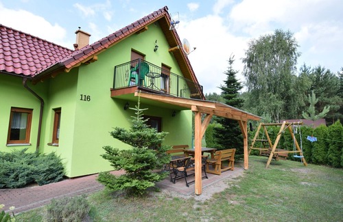 Lipnica House | Holiday Home in Bytow near Sandy Lake Beach