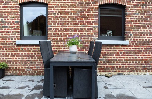 Epen House | Holiday Home in Epen with Garden & BBQ