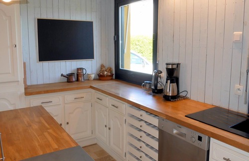 Guisseny House | Holiday Home in Guisseny with Jacuzzi & Beach