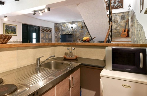 Podstrana House | Holiday Home in Podstrana Near Beach