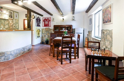 Podstrana House | Holiday Home in Podstrana Near Beach