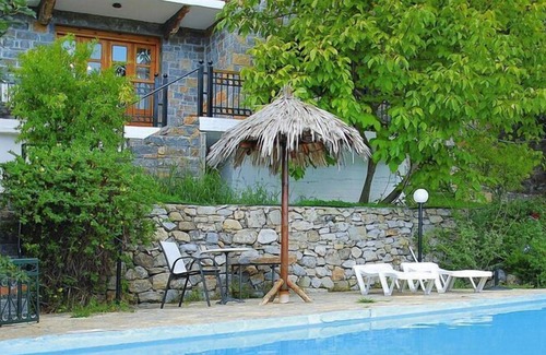 Prina House | Holiday home in Prina near Agios Nikolaos