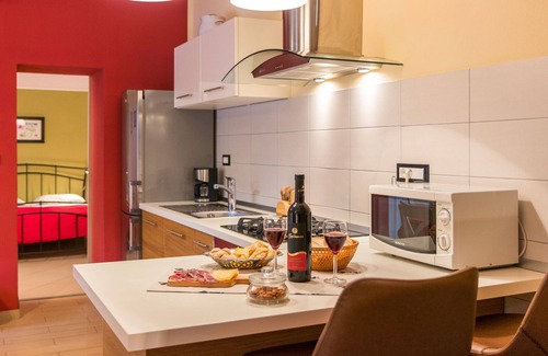 Valdebek House | Holiday Home in Pula with Private Pool
