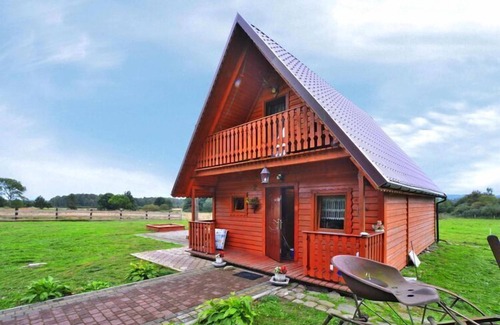 Malechowo House | Holiday Home in Swiecianowo near Lake Beach