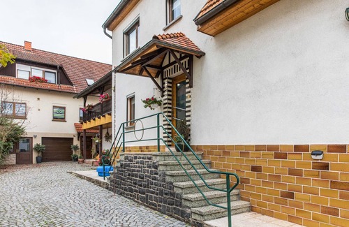 Gleichamberg House | Holiday home in Thuringia with private terrace, use of a garden and pool