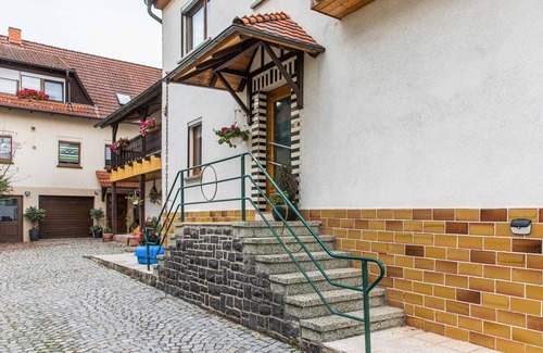 Gleichamberg House | Holiday home in Thuringia with private terrace, use of a garden and pool