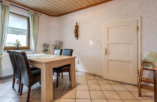 Gleichamberg House | Holiday home in Thuringia with private terrace, use of a garden and pool