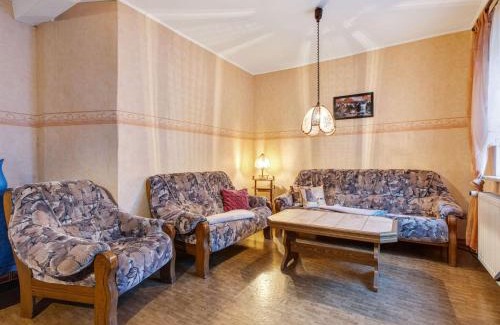 Gleichamberg House | Holiday home in Thuringia with private terrace use of a garden and pool