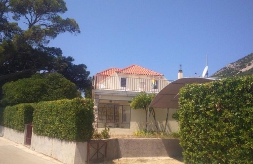 Viganj House | Holiday Home in Viganj with Seaview, Terrace, WIFI, Washing machine (825-1)