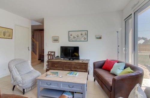 Saint-Lunaire House | Holiday Home Ker-Heol by Interhome