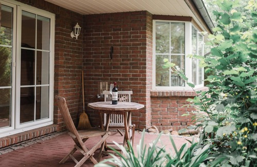 Naumburg House | Holiday Home 'Kleinod' with Mountain View, Shared Terrace and Wi-Fi