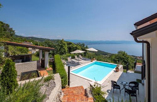 Opatija House | Holiday Home Kvarner with private heated pool