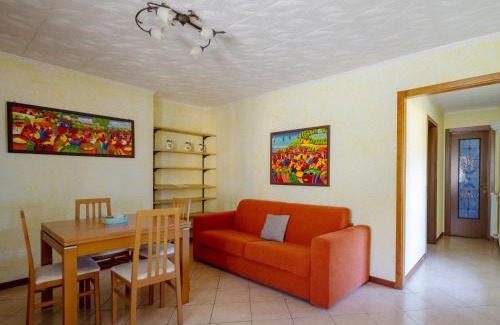 Porto Valtravaglia House | Holiday Home La mia Casetta by Interhome