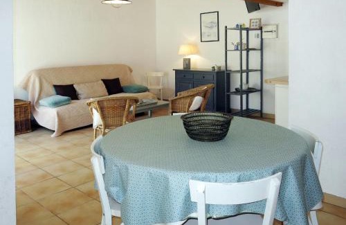 La Flotte House | Holiday Home La Touche-3 by Interhome
