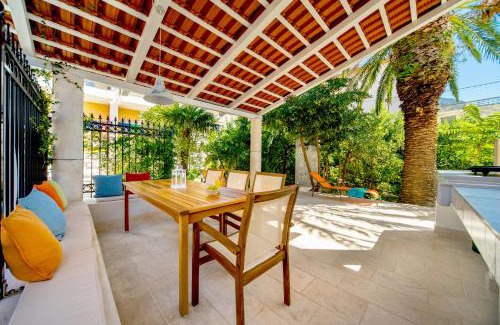 Gradac House | Holiday Home Labineca