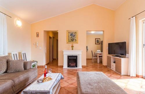 Medvidici House | Holiday Home Lara by Interhome