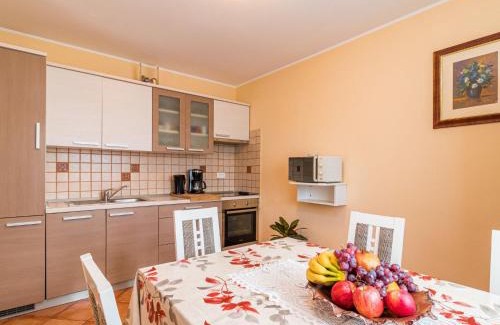 Medvidici House | Holiday Home Lara by Interhome