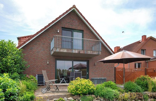 Rampe House | Holiday Home 'Large holiday home with lake view' with private terrace and Wi-Fi