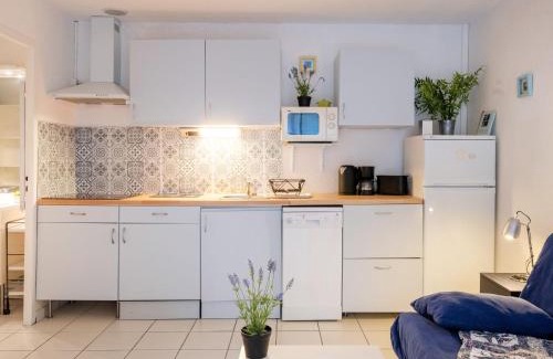 Lacanau-Ocean House | Holiday Home Les Pins-12 by Interhome