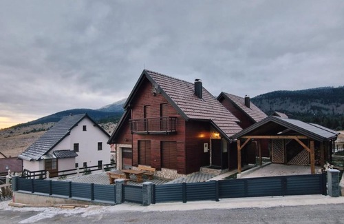 Canton 10 Ski Chalet | Holiday home Maša - Kupres