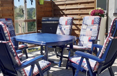 Attendorn House | Holiday Home 'Maag, 102qm' with Private Terrace and Wi-Fi