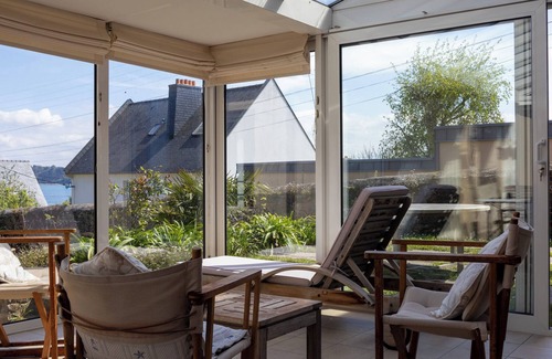 Perros-Guirec House | Holiday Home 'Maison Bretonne Madame Est Servie 4' with Sea View