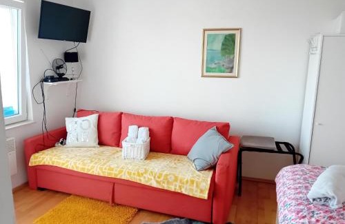Breznik Plesivicki House | Holiday Home Nature Plesivica