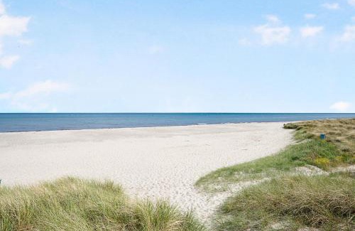 Grena Strand House | Holiday Home Near Grenaa Beach For 8 People
