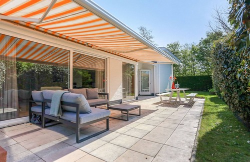 Kamperland House | Holiday Home near Veerse Meer with Sauna