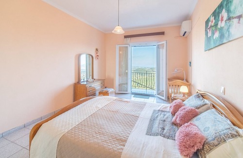 Pelekas House | Holiday Home Nikolas with Sea View, Terrace & Balconies