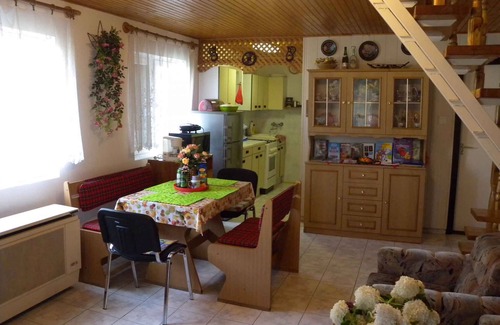 Balatonbereny House | Holiday home on the shore with jetty, air conditioning and WiFi