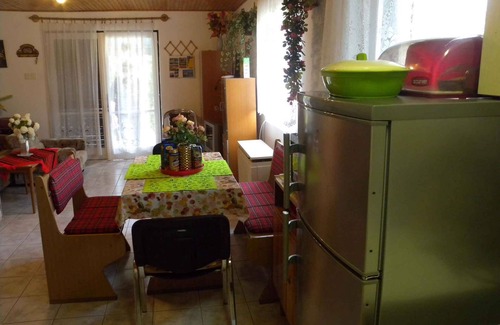 Balatonbereny House | Holiday home on the shore with jetty, air conditioning and WiFi