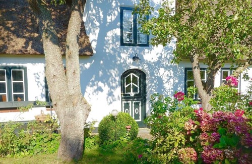 Midlum House | Holiday home Petrine`s Hüs
