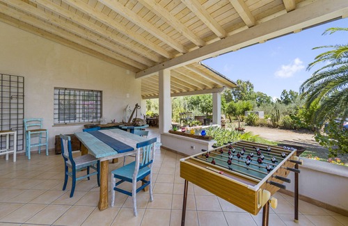Castiadas House | Holiday Home 'Podere Le Palme' with Mountain View, Private Terrace and Air Conditioning
