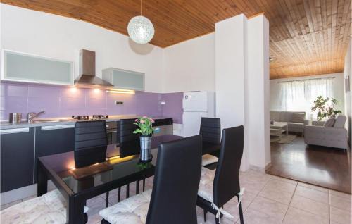 Vinkuran House | Holiday Home Pula 23 With Outdoor Swimmingpool
