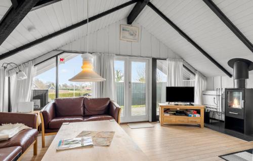 Hejlsminde Strand House | Holiday Home Rønnebærvænget Hejls