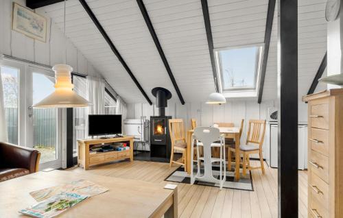 Hejlsminde Strand House | Holiday Home Rønnebærvænget Hejls