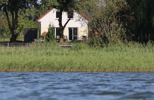 Warin Apartment | Holiday home Reed Path