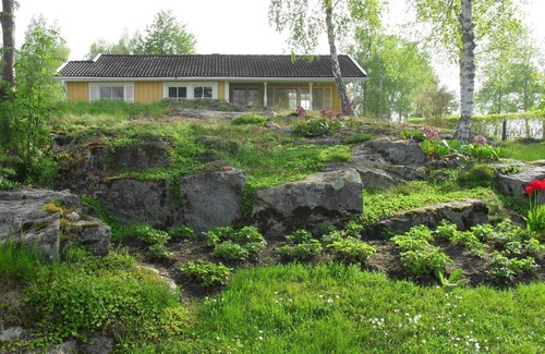 Mariestad House | Holiday home right by Lake Vänern