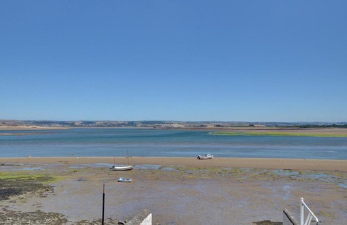 Appledore House | Holiday Home Rock Rose Cottage by Interhome