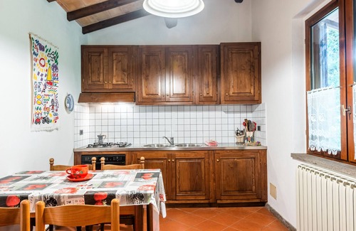 Montieri Apartment | Holiday Home 'San Michele - Casa Rosa' with Mountain View, Shared Pool and Wi-Fi