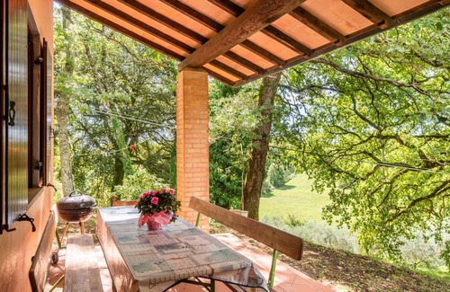 Montieri Apartment | Holiday Home 'San Michele - Casa Rosa' with Mountain View, Shared Pool and Wi-Fi