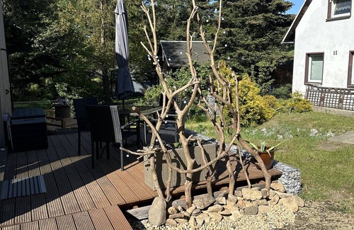 Oybin House | Holiday Home 'Schmidtsches Quartier' with Mountain View, Private Terrace and Wi-Fi